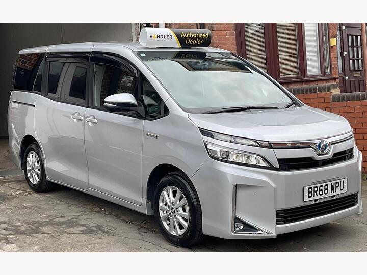 Toyota Voxy 1.8 Hybrid Petrol 7 Seater 5 Dr