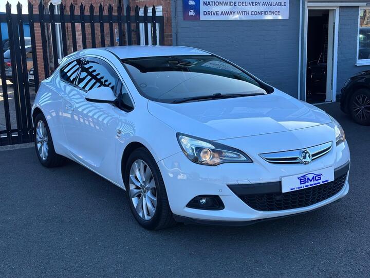 Vauxhall Astra GTC 2.0 CDTi SRi Euro 5 (s/s) 3dr