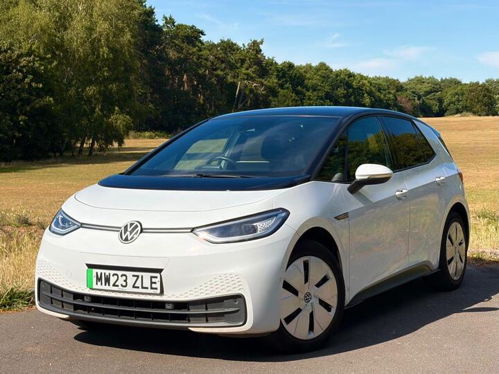 Volkswagen ID.3 Pro 58kWh Family Auto 5dr