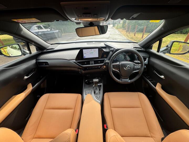 Lexus UX 2.0 250h F Sport Design E-CVT Euro 6 (s/s) 5dr
