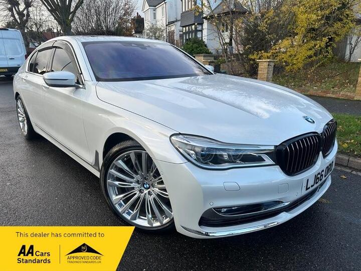BMW 7 Series 4.4 750i V8 Exclusive Saloon 4dr Petrol Auto Euro 6 (s/s) (450 Ps)