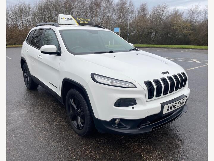 Jeep Cherokee 2.2 MultiJetII Night Eagle Auto 4WD Euro 6 (s/s) 5dr Jeep Cherokee 2.2 MultiJetII Night Eagle Auto 4WD Euro 6 (s/s) 5dr