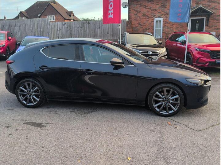Mazda Mazda3 2.0 E-SKYACTIV-G MHEV Sport Lux Euro 6 (s/s) 5dr Mazda Mazda3 2.0 E-SKYACTIV-G MHEV Sport Lux Euro 6 (s/s) 5dr