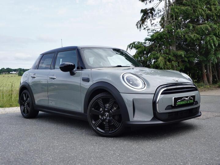 MINI HATCH 1.5 Cooper Exclusive Steptronic Euro 6 (s/s) 5dr