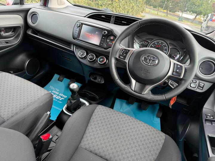 Toyota Yaris 1.0 VVT-i Icon Euro 6 5dr