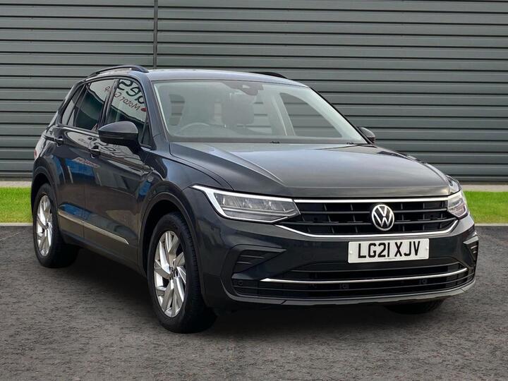 Volkswagen Tiguan 1.5 TSI Life Euro 6 (s/s) 5dr