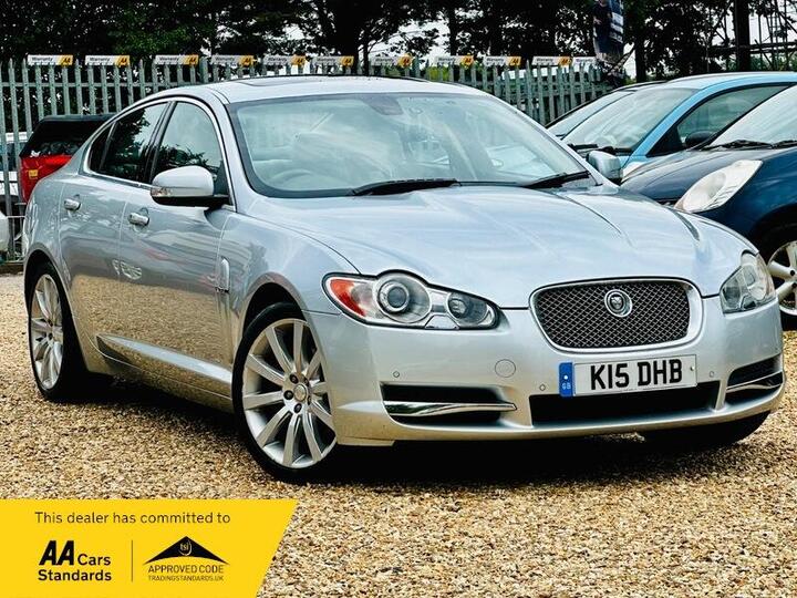 Jaguar XF 2.7d V6 Premium Luxury Auto Euro 4 4dr