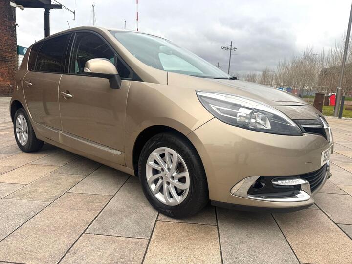 Renault Scenic 1.5 DCi Dynamique Nav Euro 6 (s/s) 5dr Renault Scenic 1.5 DCi Dynamique Nav Euro 6 (s/s) 5dr