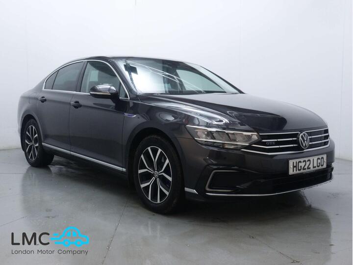 Volkswagen PASSAT 1.4 TSI 13kWh GTE DSG Euro 6 (s/s) 4dr