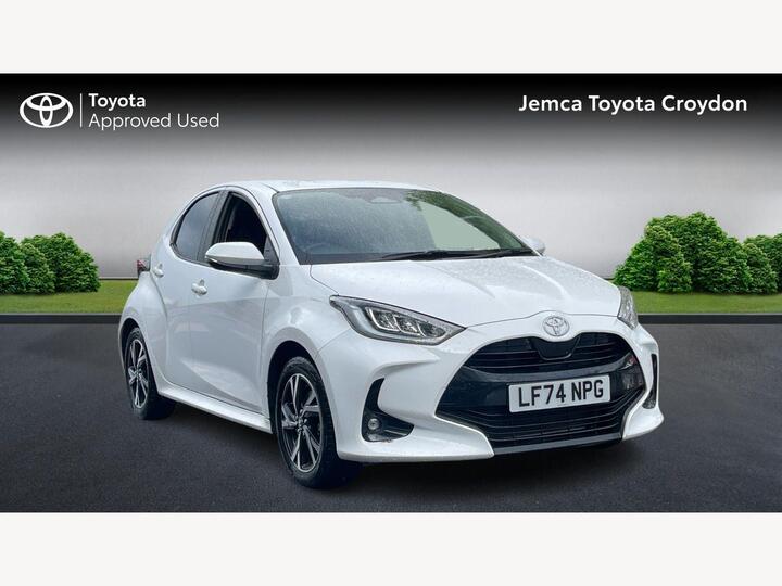 Toyota Yaris 1.5 VVT-h Design E-CVT Euro 6 (s/s) 5dr