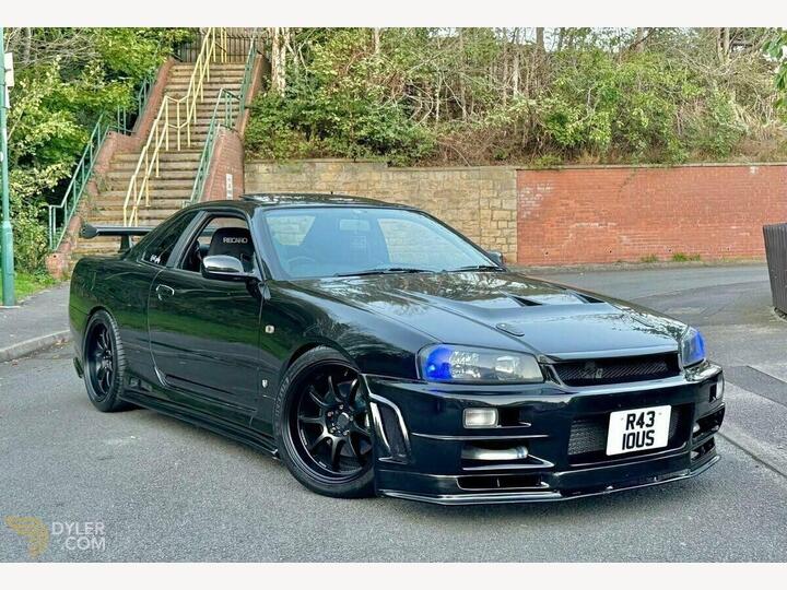 Nissan SKYLINE R34 GTT