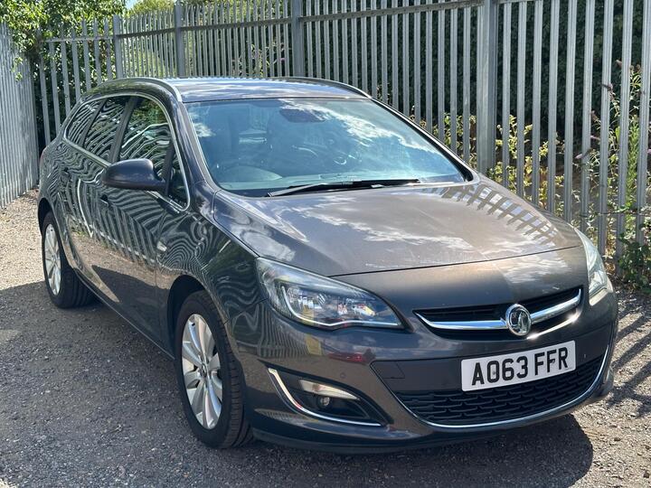 Vauxhall Astra 2.0 CDTi SE Sports Tourer Auto Euro 5 5dr