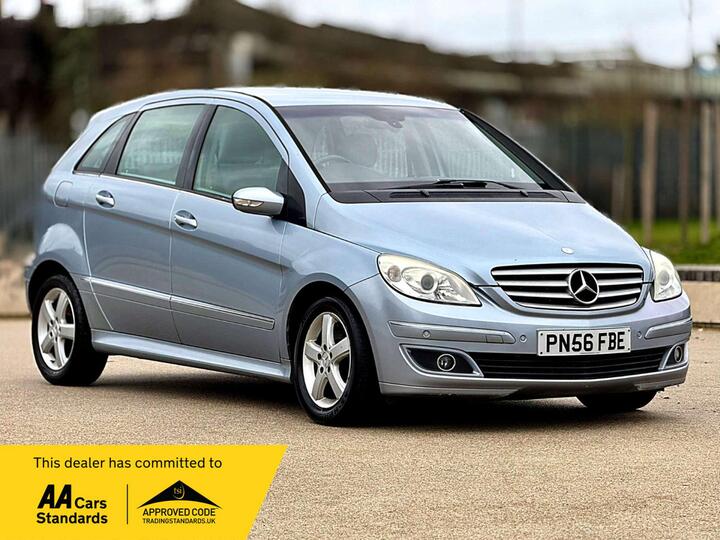 Mercedes-Benz B-CLASS 2.0 B180 SE CVT 5dr