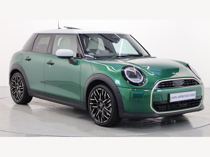 MINI Hatch 1.5C Exclusive Steptronic Euro 6 (s/s) 5dr