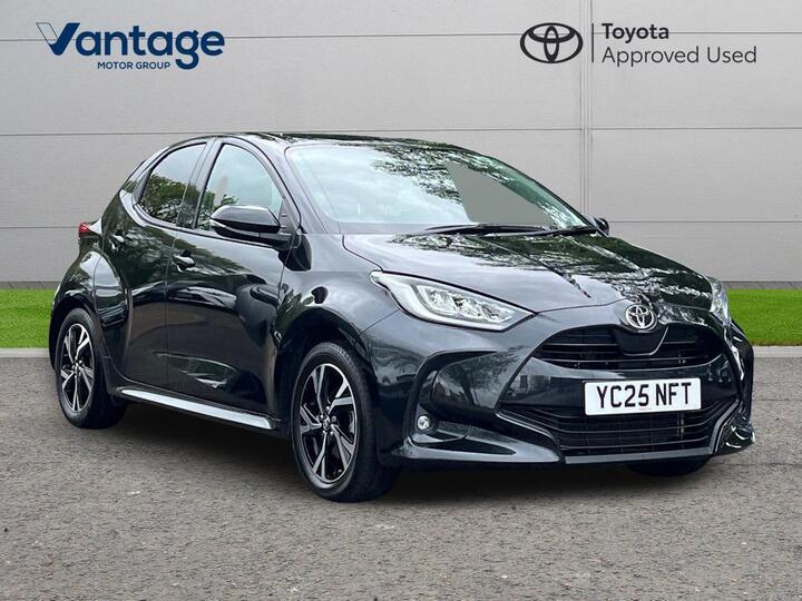 Toyota Yaris 1.5 VVT-h Design E-CVT Euro 6 (s/s) 5dr