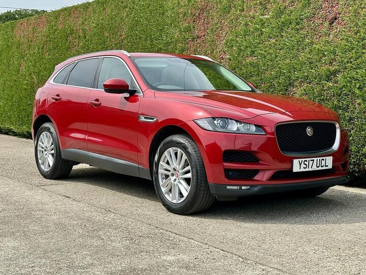 Jaguar F-PACE 3.0 D300 V6 Portfolio Auto AWD Euro 6 (s/s) 5dr