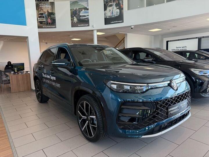 Volkswagen Tayron 1.5 ETSI MHEV R-Line DSG Euro 6 (s/s) 5dr