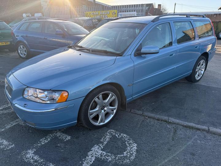 Volvo V70 2.0T SE 5dr