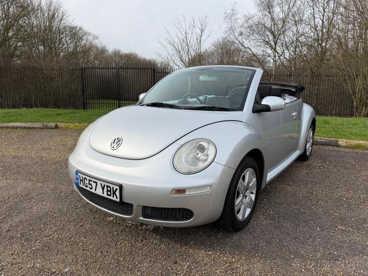 Volkswagen Beetle 1.6 Luna Cabriolet Euro 4 2dr Volkswagen Beetle 1.6 Luna Cabriolet Euro 4 2dr