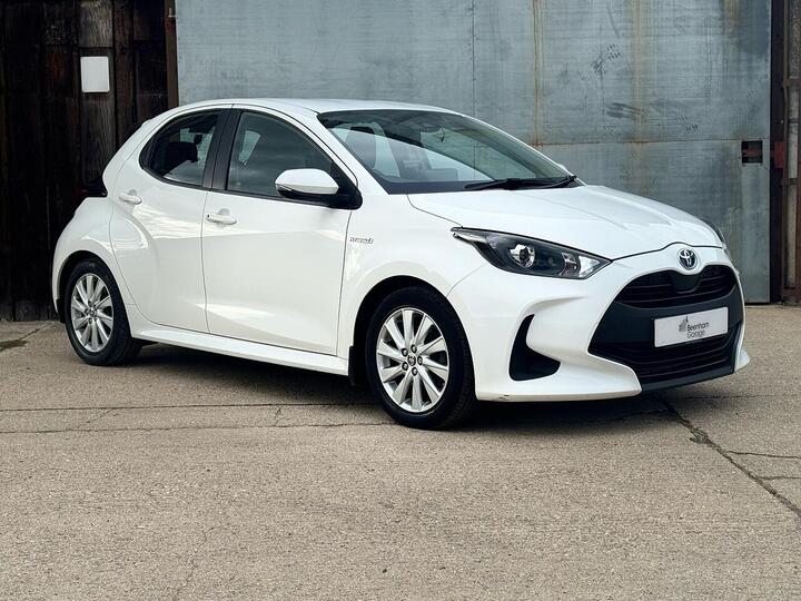 Toyota Yaris 1.5 VVT-h Icon E-CVT Euro 6 (s/s) 5dr