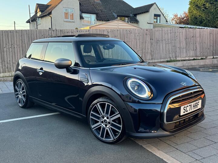 MINI Hatch 1.5 Cooper Exclusive Steptronic Euro 6 (s/s) 3dr