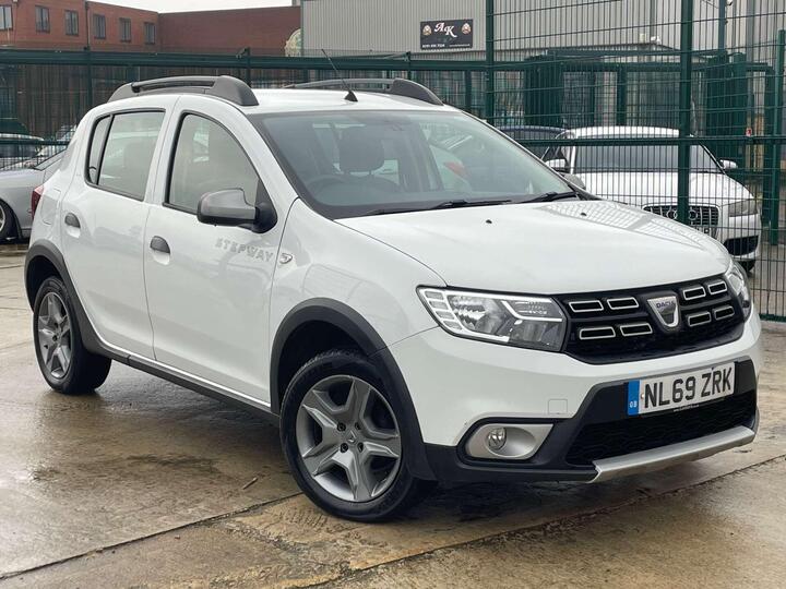 Dacia SANDERO 0.9 TCe Essential Euro 6 (s/s) 5dr