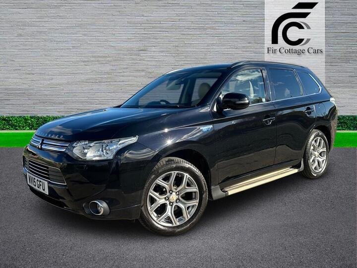 Mitsubishi Outlander 2.0h 12kWh GX5hs CVT 4WD Euro 5 (s/s) 5dr Mitsubishi Outlander 2.0h 12kWh GX5hs CVT 4WD Euro 5 (s/s) 5dr