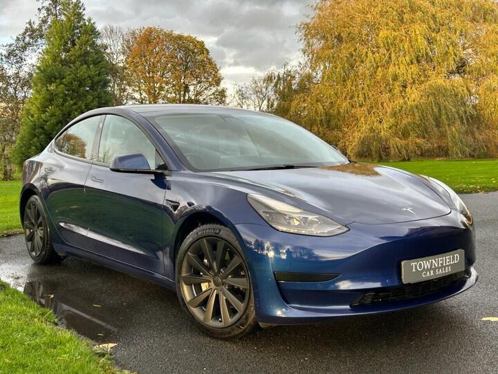 Tesla Model 3 Standard Range Plus Auto RWD 4dr