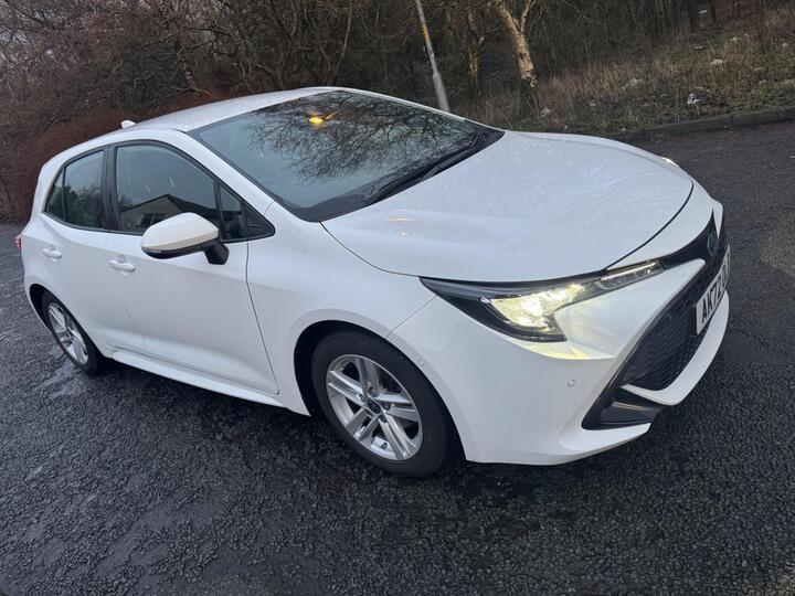 Toyota Corolla 1.8 VVT-h Icon Tech CVT Euro 6 (s/s) 5dr