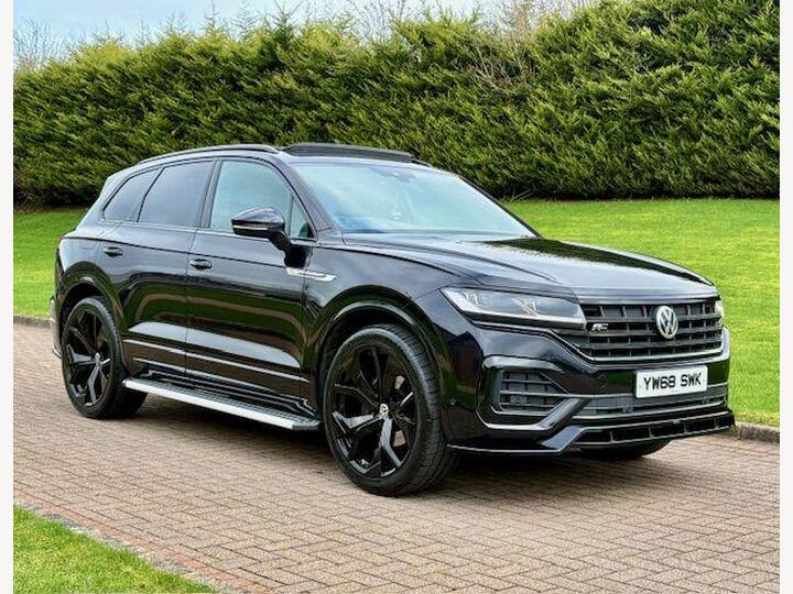 Volkswagen TOUAREG 3.0 TDI V6 R-Line Tech Tiptronic 4Motion Euro 6 (s/s) 5dr Volkswagen TOUAREG 3.0 TDI V6 R-Line Tech Tiptronic 4Motion Euro 6 (s/s) 5dr