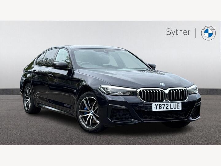 BMW 5 Series 2.0 530e 12kWh M Sport Steptronic Euro 6 (s/s) 4dr BMW 5 Series 2.0 530e 12kWh M Sport Steptronic Euro 6 (s/s) 4dr