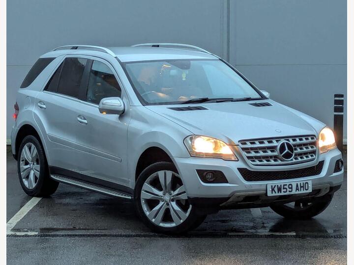 Mercedes-Benz M Class 3.0 ML350 CDI V6 BlueEfficiency Sport Tiptronic 4WD Euro 4 5dr