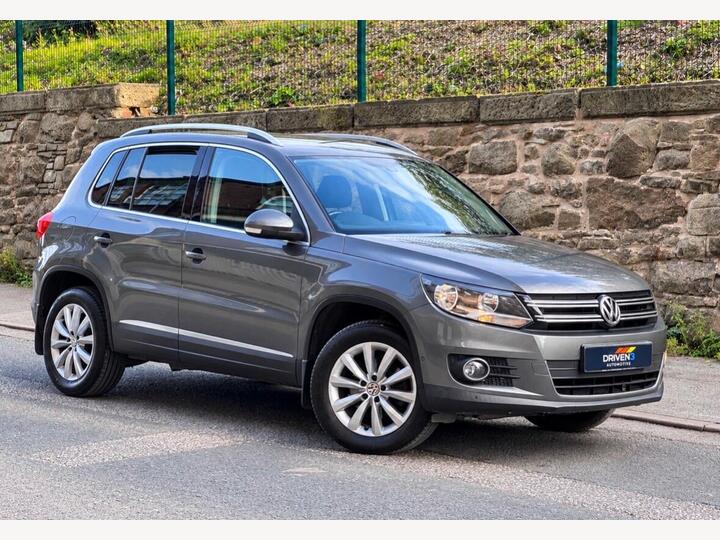 Volkswagen Tiguan 2.0 TDI BlueMotion Tech Match DSG 4WD Euro 5 (s/s) 5dr