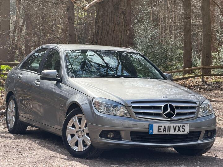 Mercedes-Benz C Class 2.1 C200 CDI BlueEfficiency Executive SE Auto Euro 5 4dr