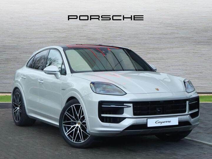 Porsche Cayenne 3.0 V6 E-Hybrid 25.9kWh Black Edition TiptronicS 4WD Euro 6 (s/s) 5dr