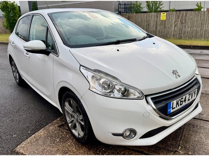 Peugeot 208 1.2 VTi PureTech Allure Euro 6 5dr