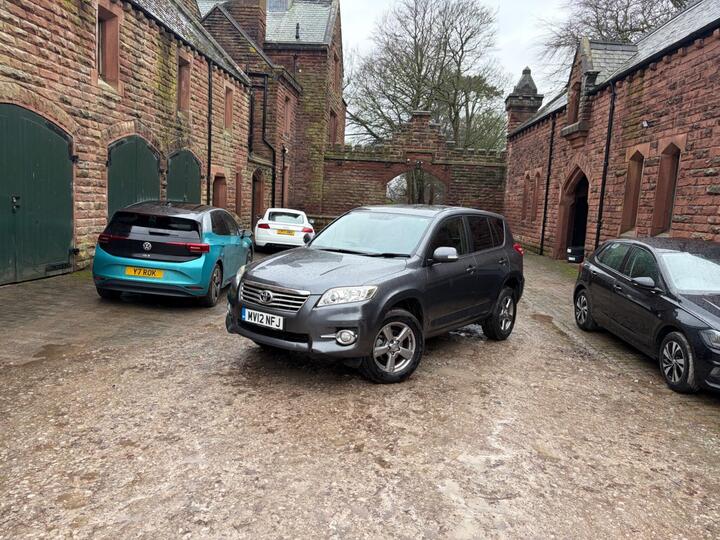 Toyota RAV4 2.0 V-Matic XT-R Multidrive S 4WD Euro 5 5dr