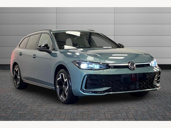 Volkswagen Passat 1.5 ETSI MHEV R-Line DSG Euro 6 (s/s) 5dr