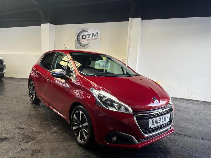 Peugeot 208 1.5 BlueHDi Tech Edition Euro 6 (s/s) 5dr Peugeot 208 1.5 BlueHDi Tech Edition Euro 6 (s/s) 5dr