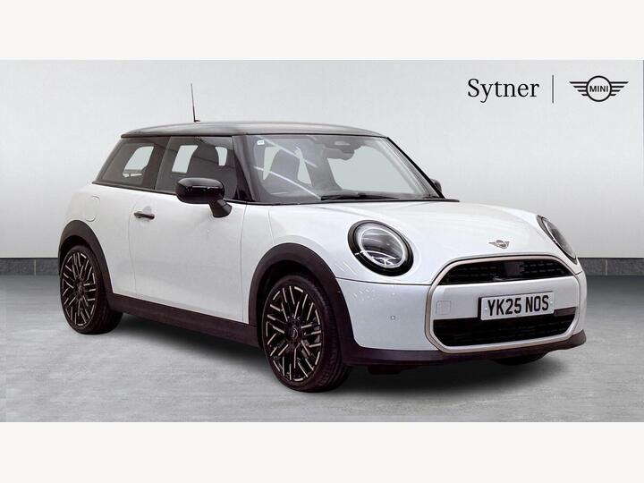 MINI Cooper 1.5C Exclusive Steptronic Euro 6 (s/s) 3dr