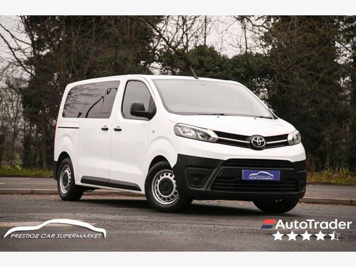 Toyota PROACE VERSO 1.5D Medium MPV MWB Euro 6 (s/s) 6dr (9 Seat)