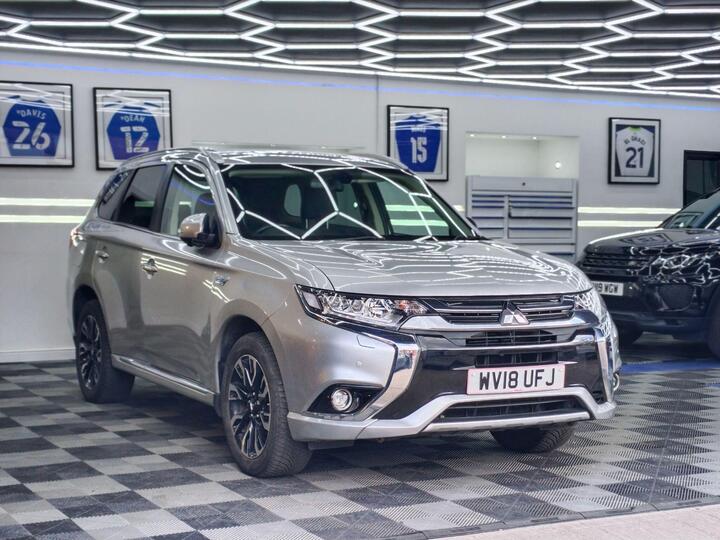 Mitsubishi Outlander 2.0h 12kWh 4h CVT 4WD Euro 6 (s/s) 5dr Mitsubishi Outlander 2.0h 12kWh 4h CVT 4WD Euro 6 (s/s) 5dr