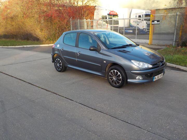 Peugeot 206 1.4 Look 5dr