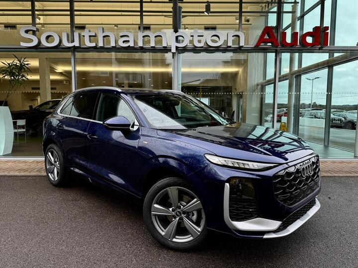 Audi Q3 1.5 TFSI S Line S Tronic Euro 6 (s/s) 5dr