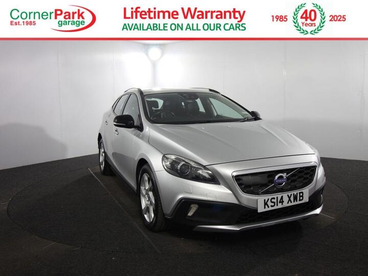 Volvo V40 CROSS COUNTRY 2.0 D3 Lux Nav Geartronic Euro 5 (s/s) 5dr Volvo V40 CROSS COUNTRY 2.0 D3 Lux Nav Geartronic Euro 5 (s/s) 5dr