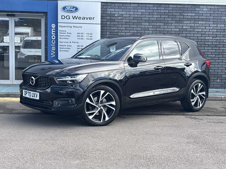 Volvo XC40 2.0 B4 MHEV R-Design Pro Auto Euro 6 (s/s) 5dr