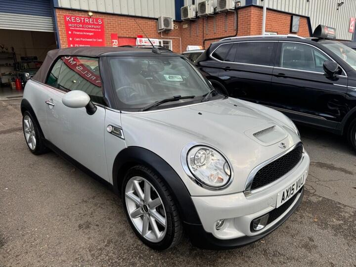MINI CONVERTIBLE 1.6 Cooper S Highgate Auto Euro 5 2dr MINI CONVERTIBLE 1.6 Cooper S Highgate Auto Euro 5 2dr
