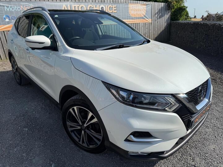 Nissan Qashqai 1.7 DCi N-Connecta Euro 6 (s/s) 5dr