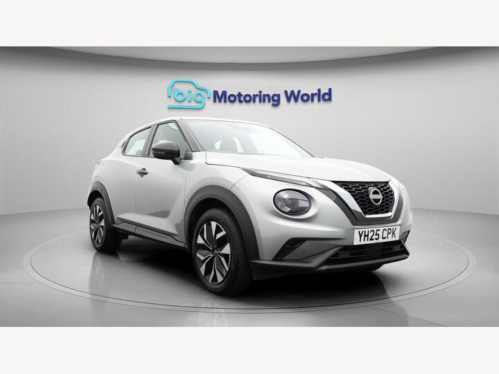 Nissan Juke 1.0 DIG-T Acenta Premium Euro 6 (s/s) 5dr Nissan Juke 1.0 DIG-T Acenta Premium Euro 6 (s/s) 5dr