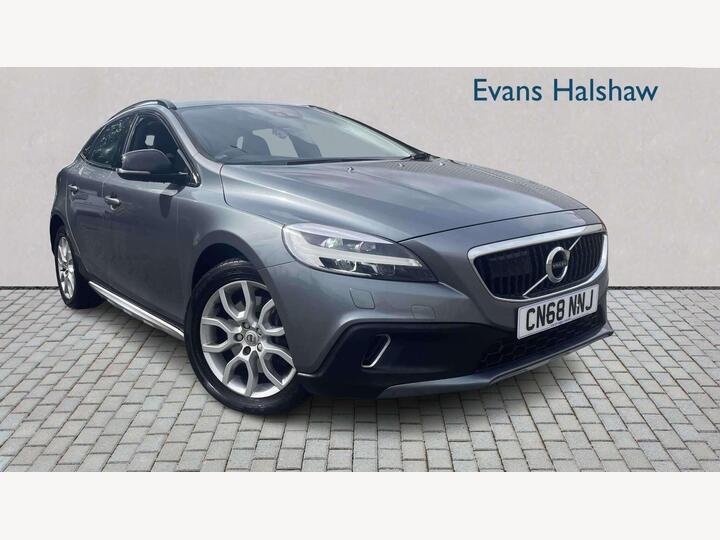Volvo V40 Cross Country 2.0 D2 Pro Auto Euro 6 (s/s) 5dr Volvo V40 Cross Country 2.0 D2 Pro Auto Euro 6 (s/s) 5dr